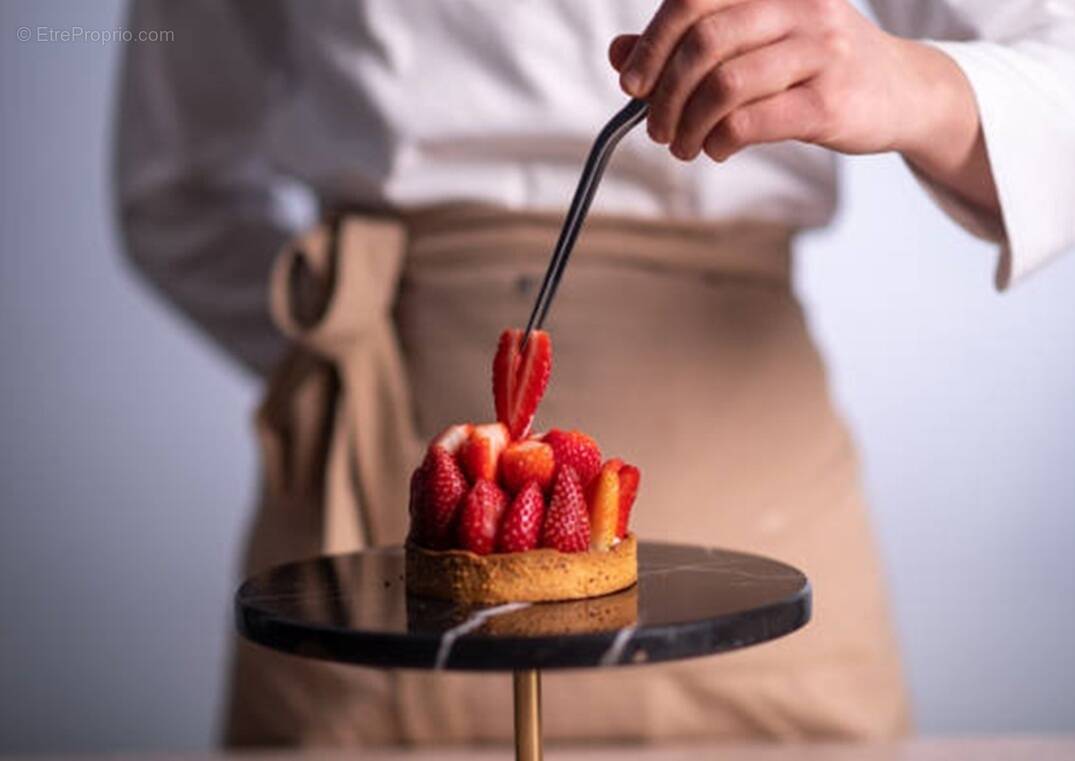 Commerce à SAINT-GENIS-LAVAL