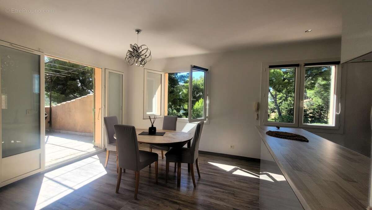 Appartement à LE BEAUSSET