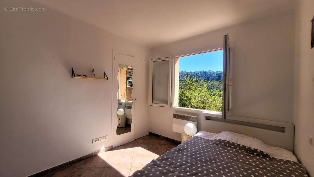 Appartement à LE BEAUSSET