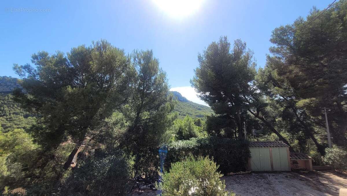 Appartement à LE BEAUSSET