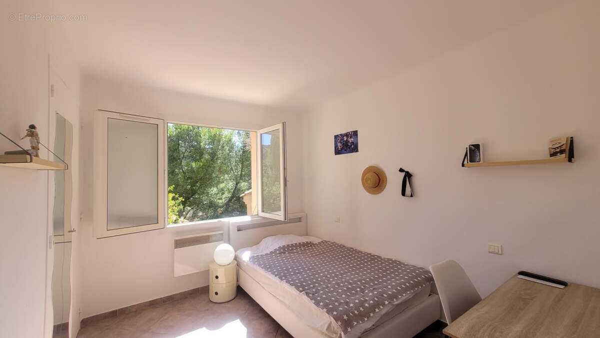 Appartement à LE BEAUSSET