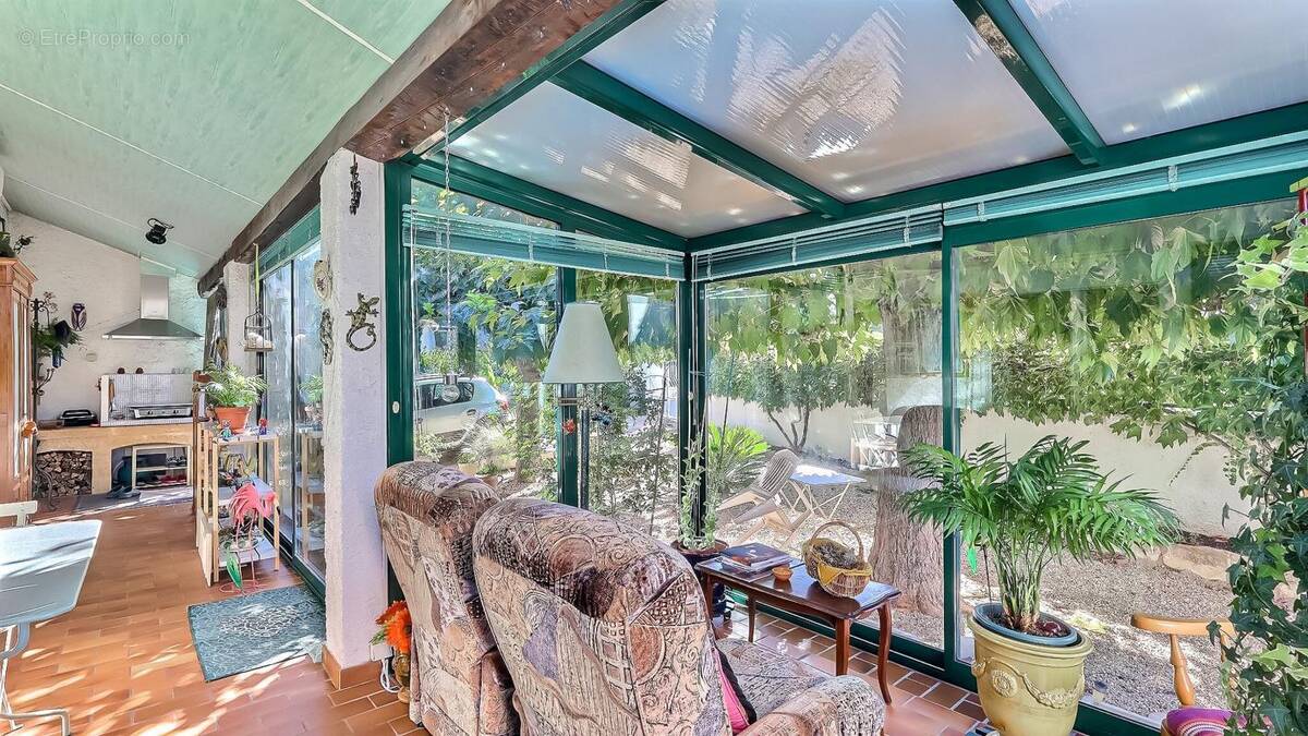 Maison à BOUILLARGUES