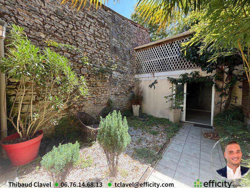 Appartement à CHASSENEUIL-SUR-BONNIEURE