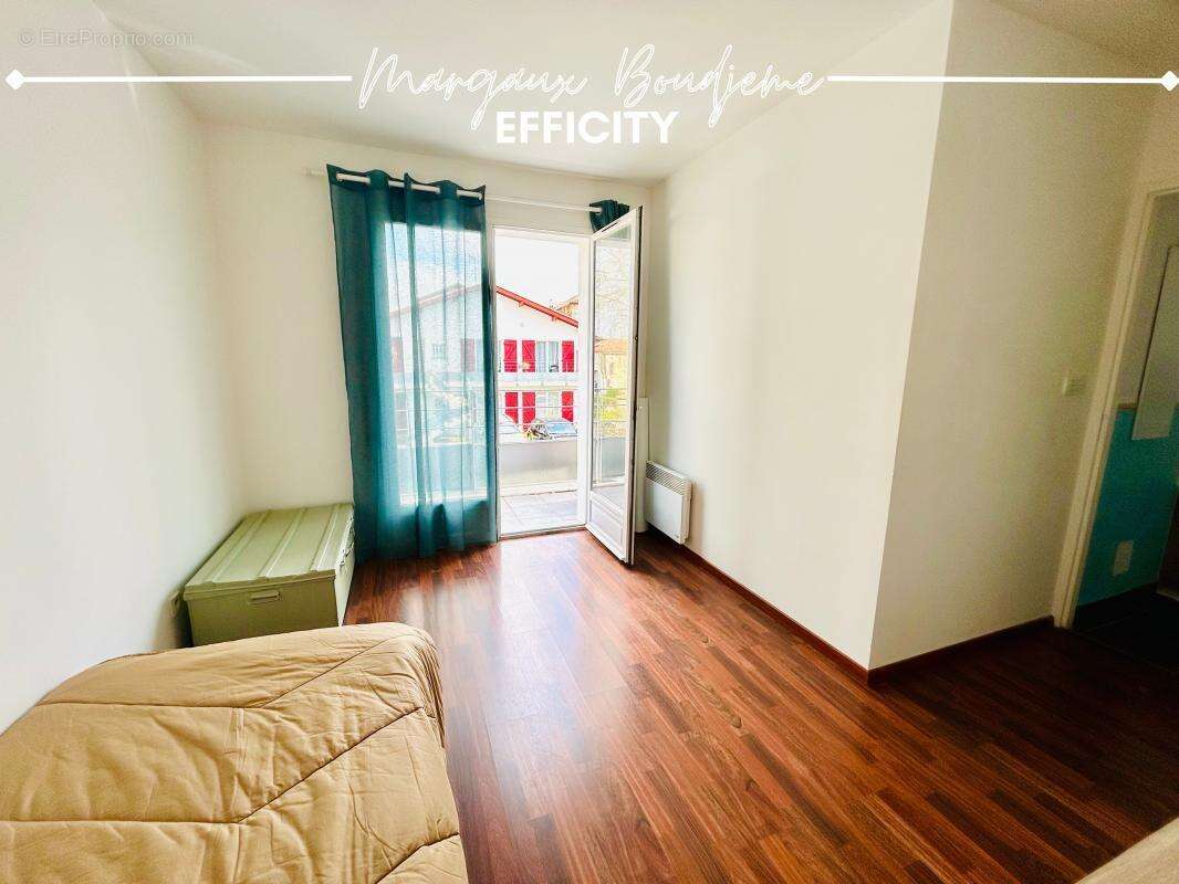 Appartement à LA BASTIDE-CLAIRENCE