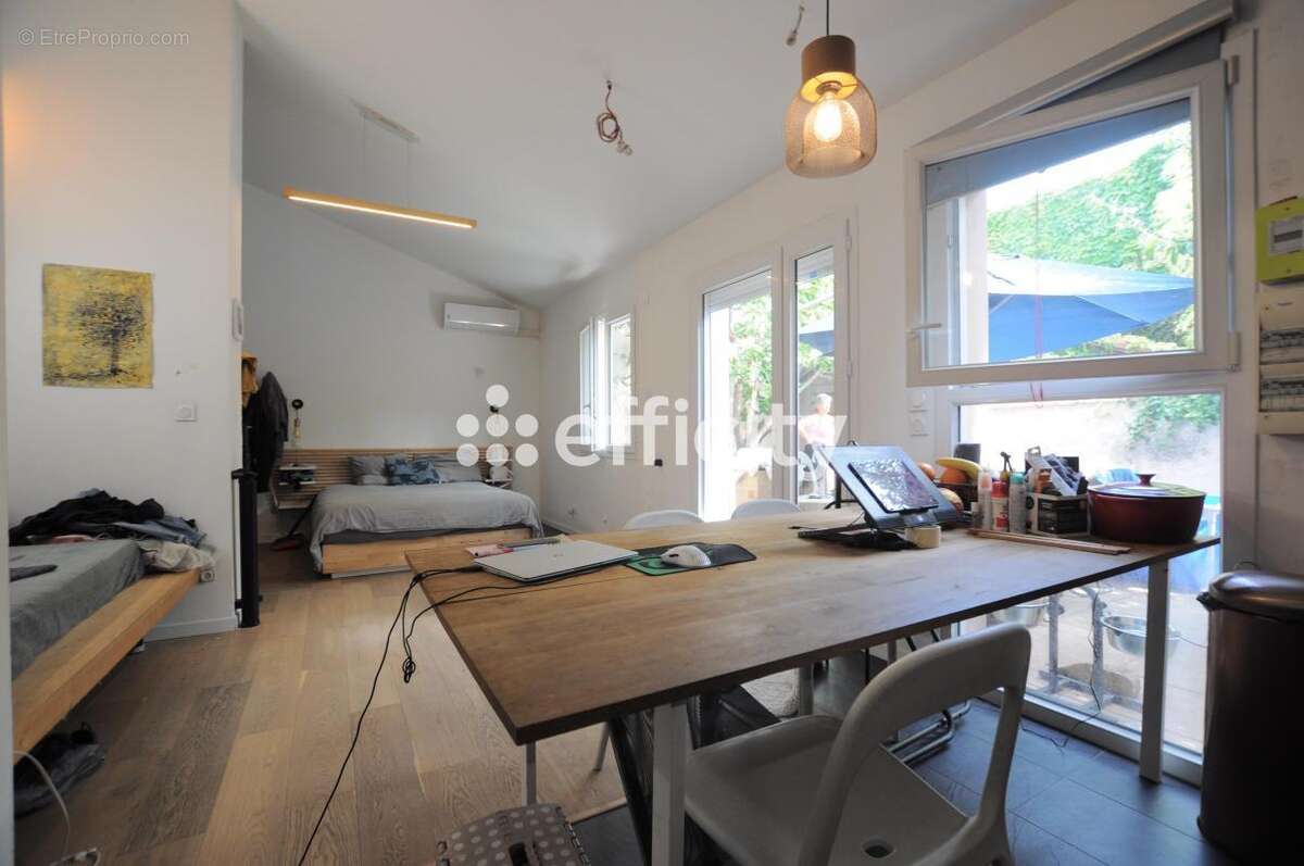 Maison à VILLEURBANNE