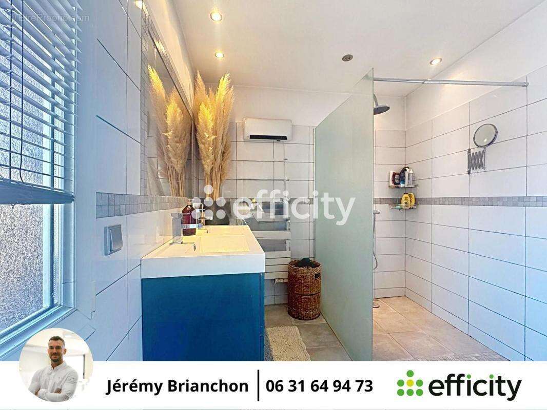 Maison à POURRIERES