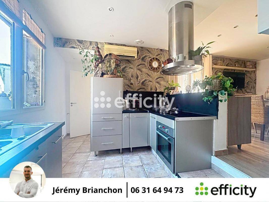 Maison à POURRIERES