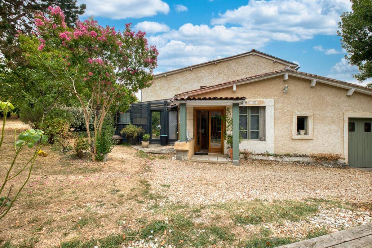 Maison à TOCANE-SAINT-APRE