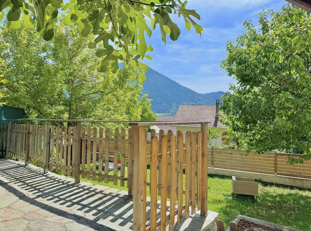 Maison à VILLE-EN-SALLAZ