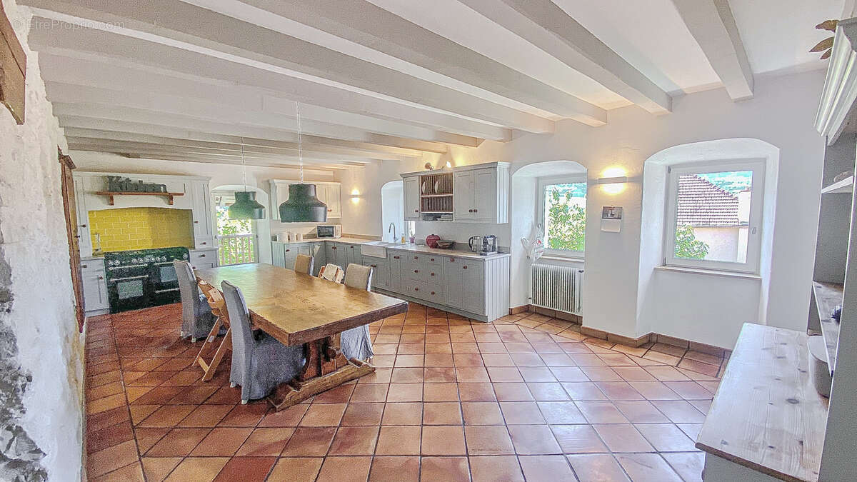 Maison à VILLE-EN-SALLAZ