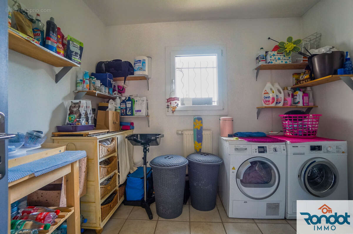 Maison à SAVIGNY-LE-SEC