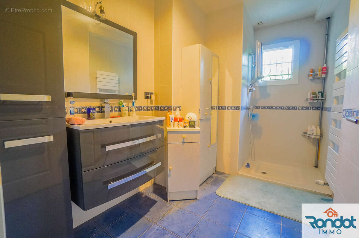 Maison à SAVIGNY-LE-SEC