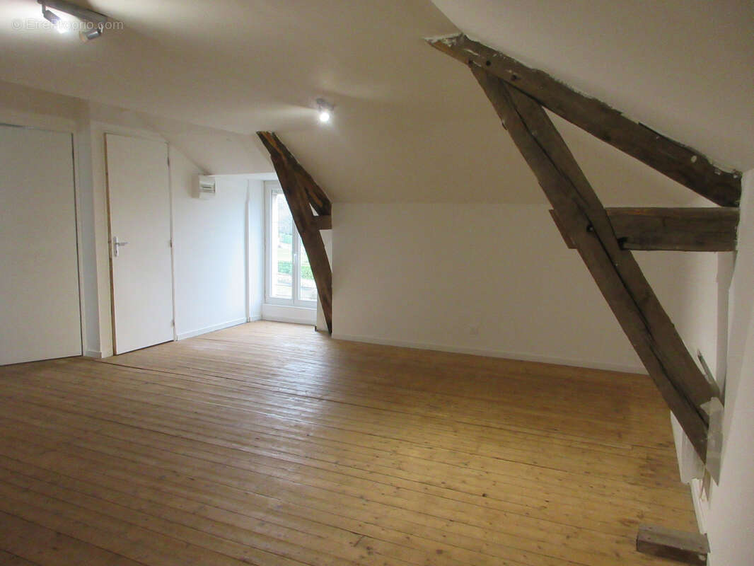 Maison à SAINT-MARCEL