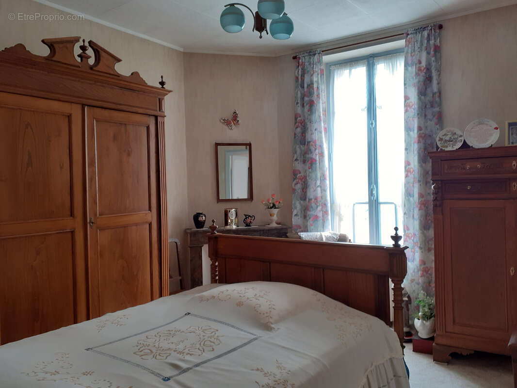 Maison à SAINT-GAULTIER