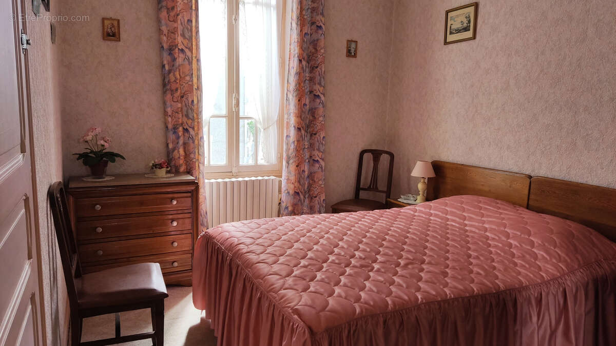 Maison à SAINT-GAULTIER