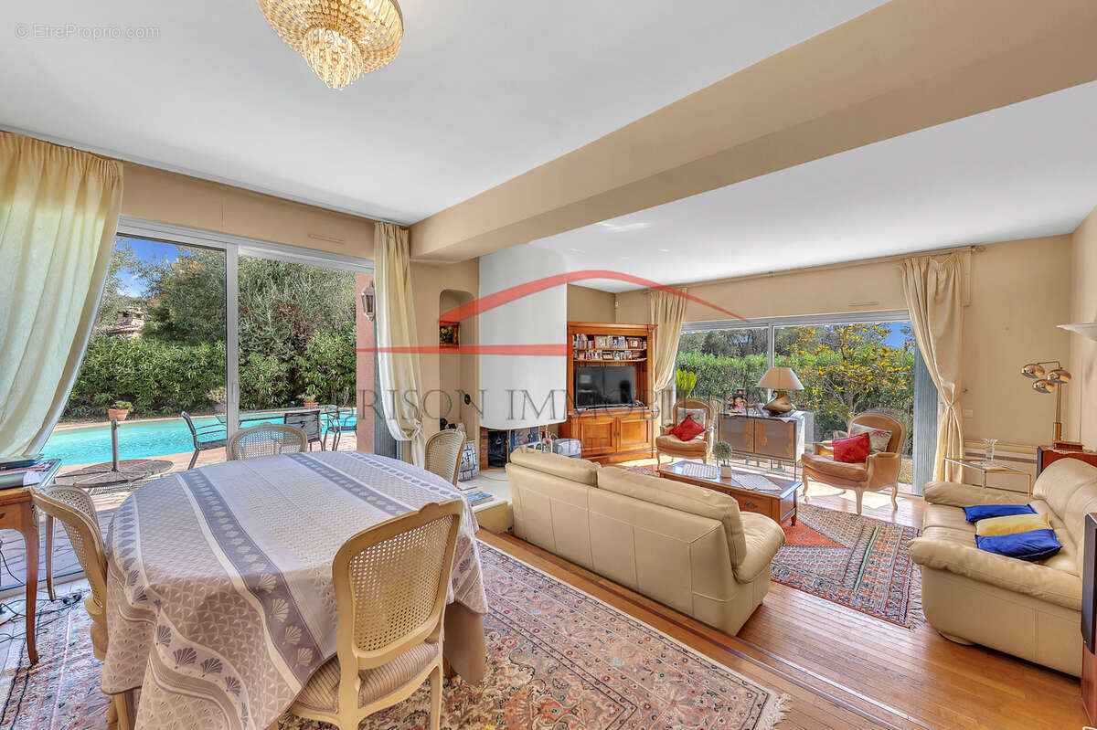 Maison à LA COLLE-SUR-LOUP