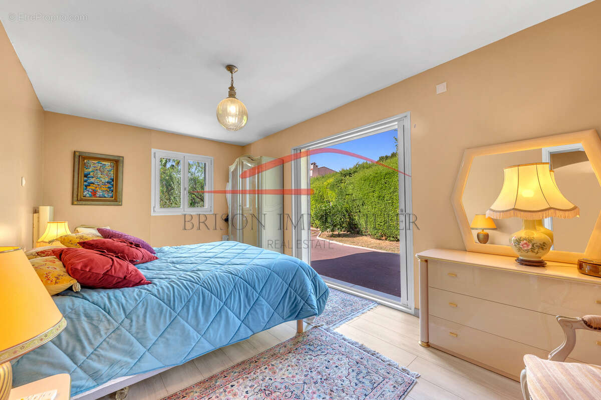 Maison à LA COLLE-SUR-LOUP