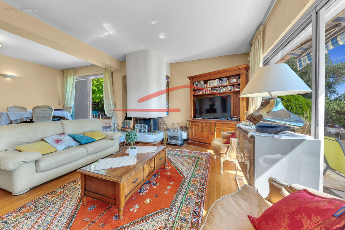 Maison à LA COLLE-SUR-LOUP