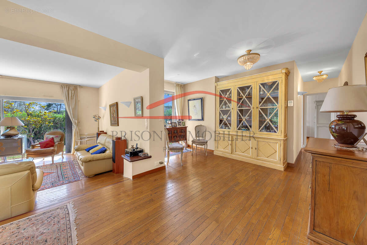 Maison à LA COLLE-SUR-LOUP