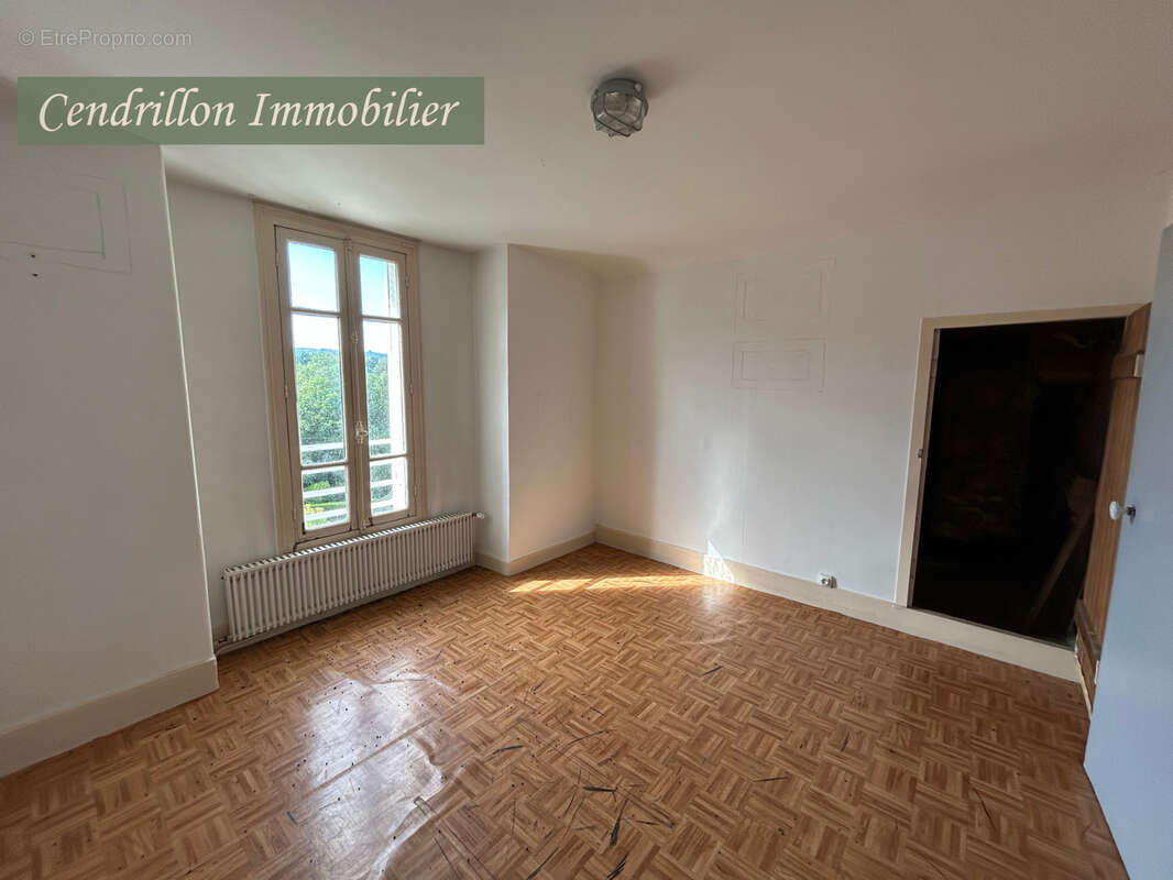 Maison à BOURGANEUF