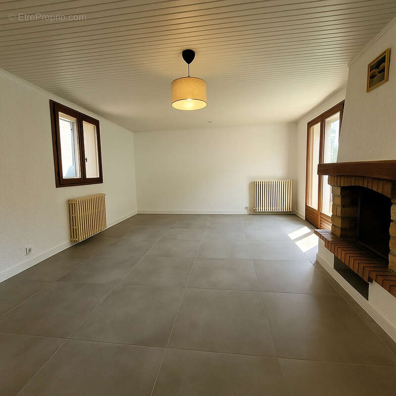 Maison à SAINT-MARTIN-D&#039;HERES