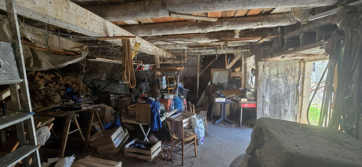 Maison à SAINT-PIERRE-EYNAC