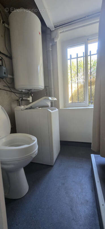 Maison à SAINT-PIERRE-EYNAC