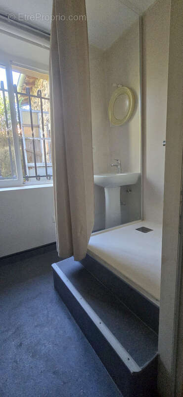 Maison à SAINT-PIERRE-EYNAC