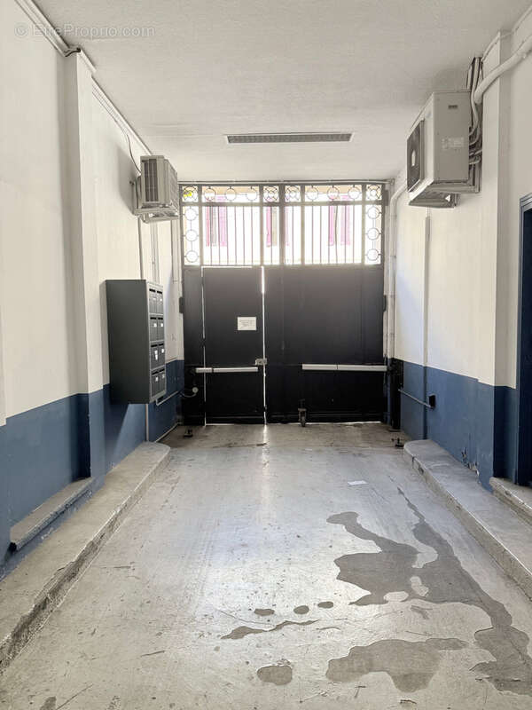 Appartement à MARSEILLE-6E