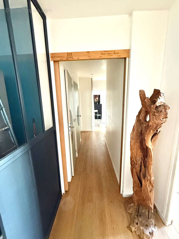 Appartement à MARSEILLE-6E