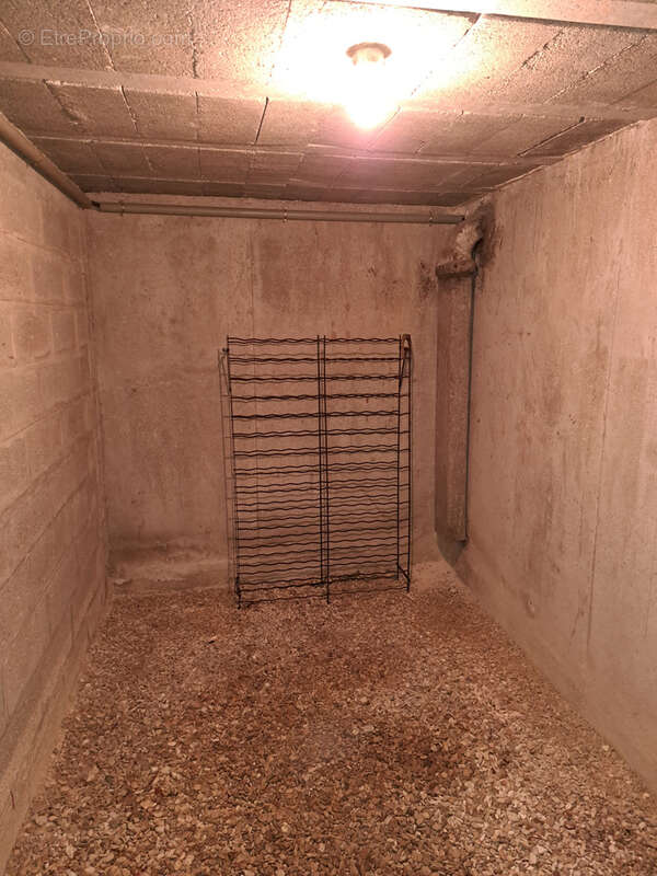 Maison à VILLENEUVE-L&#039;ARCHEVEQUE