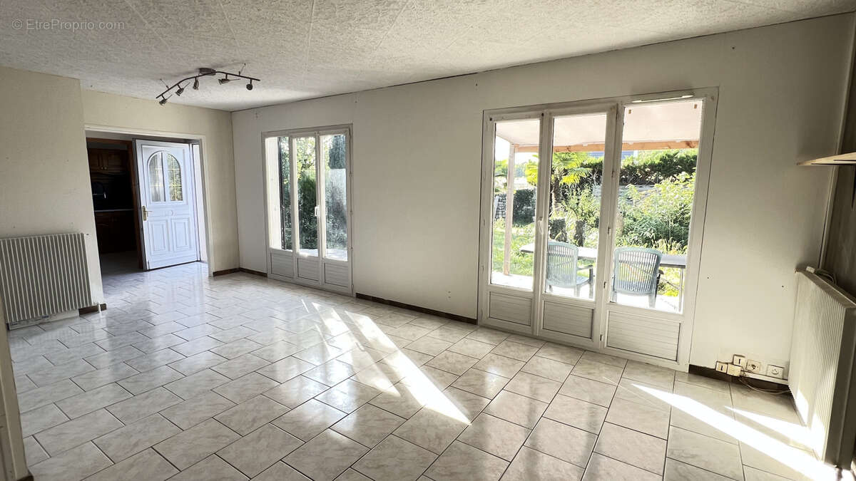 Maison à LA FERTE-ALAIS