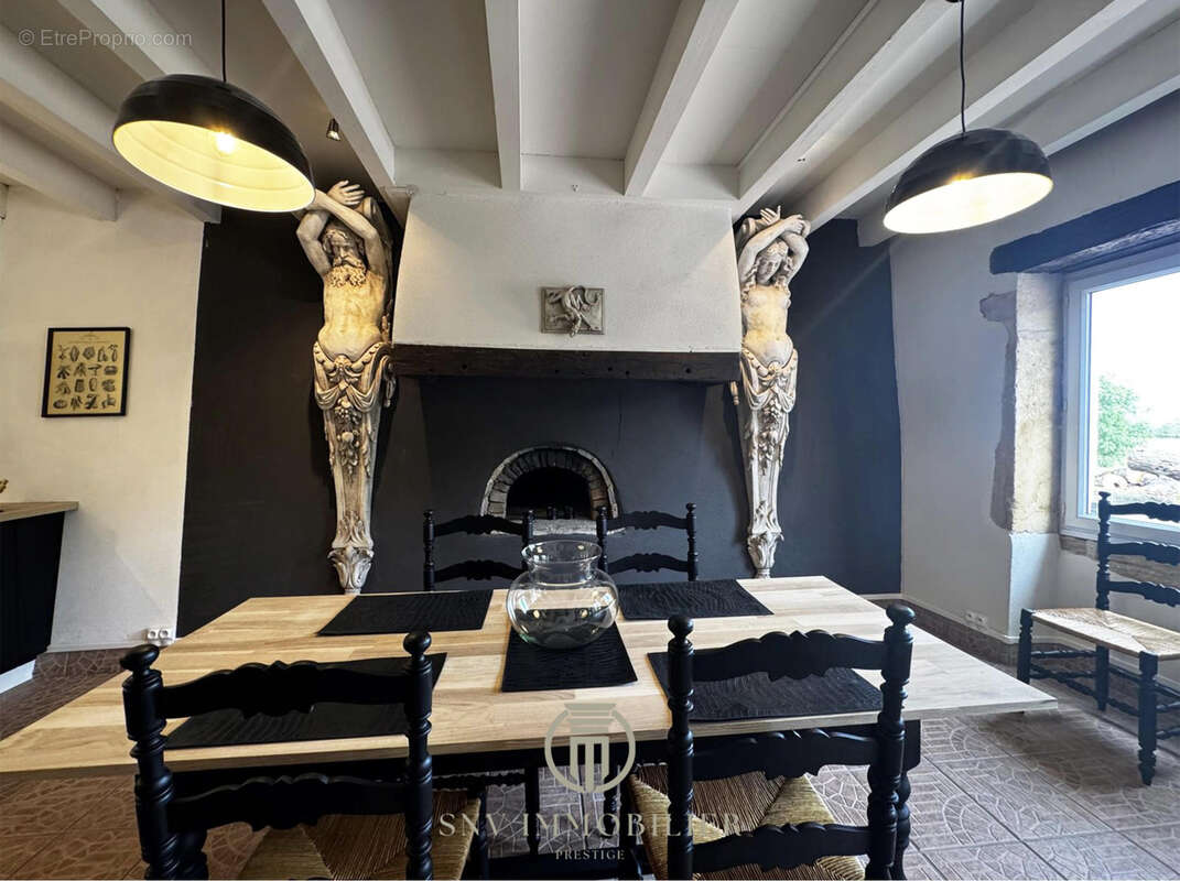 Maison à MONTAIGUET-EN-FOREZ