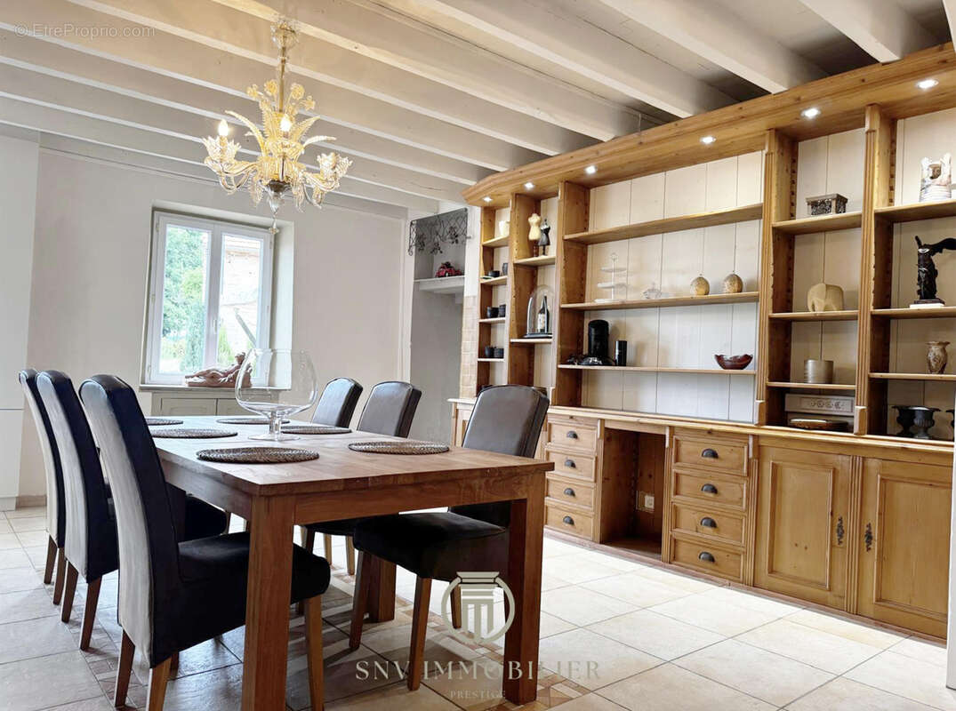 Maison à MONTAIGUET-EN-FOREZ