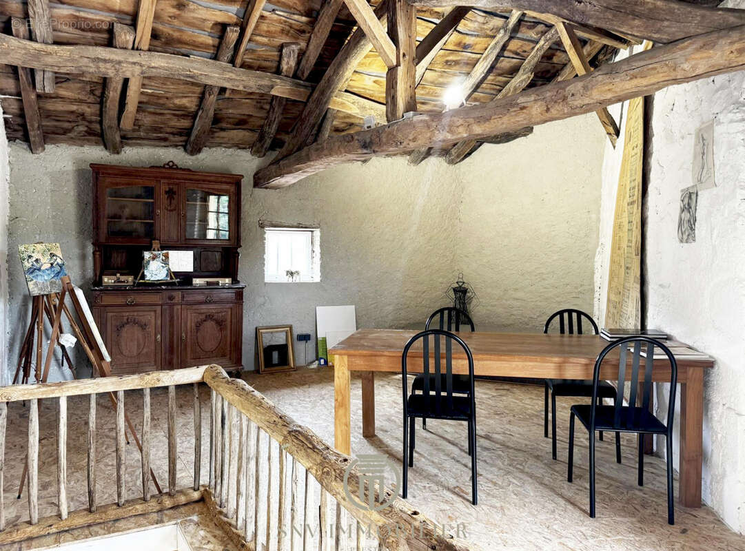 Maison à MONTAIGUET-EN-FOREZ