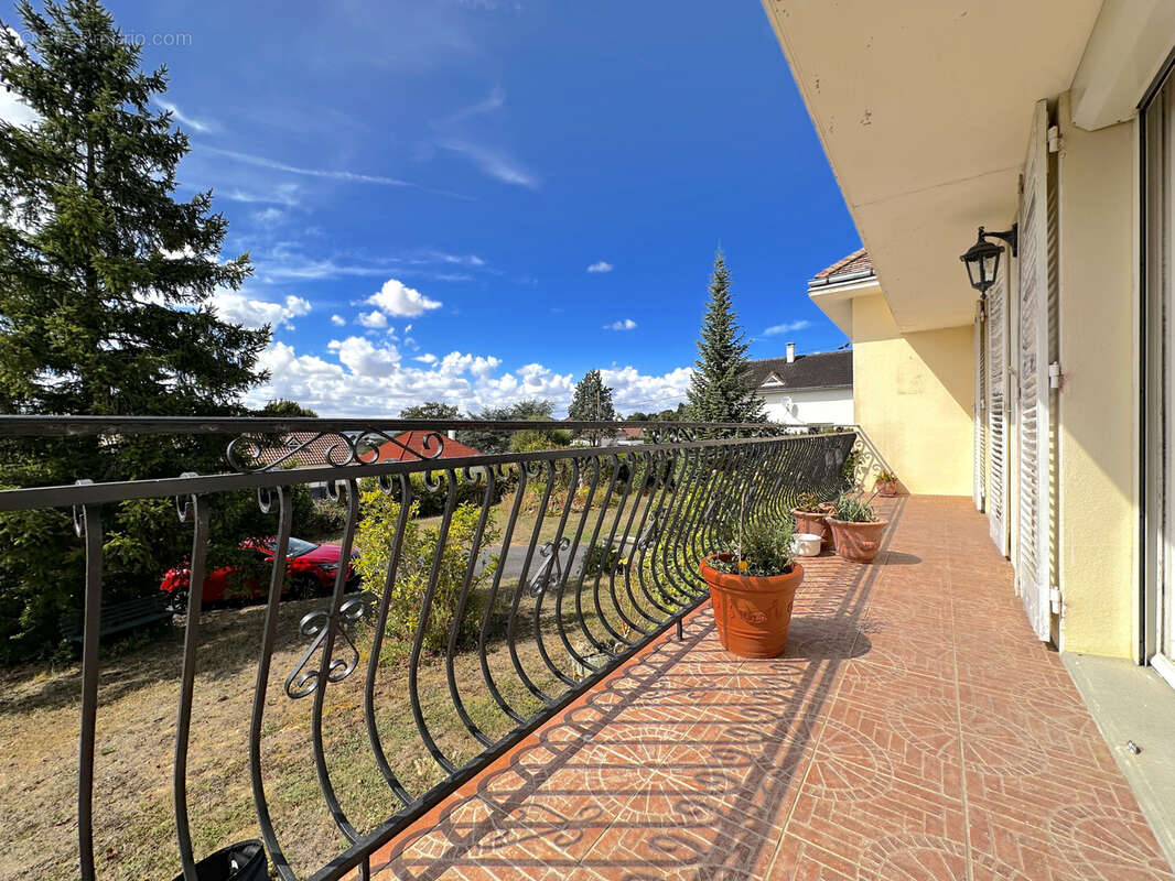 Maison à CHATELLERAULT