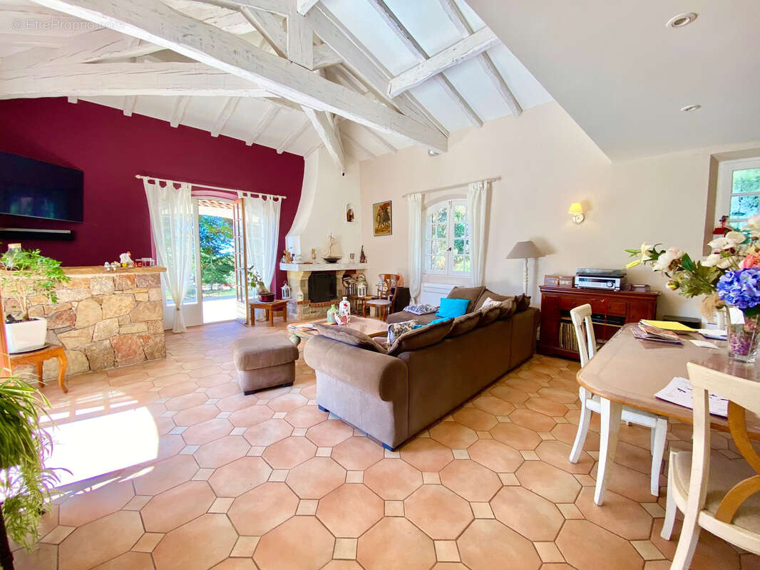 Maison à BALARUC-LE-VIEUX