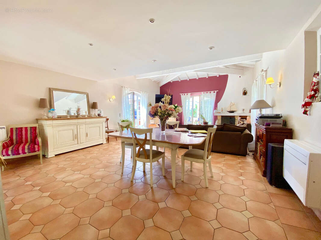 Maison à BALARUC-LE-VIEUX