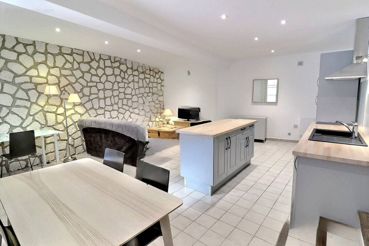 Appartement à HYERES