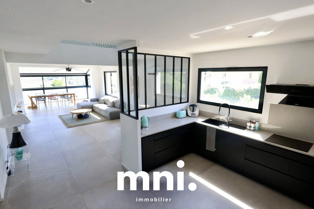 Appartement à SANARY-SUR-MER