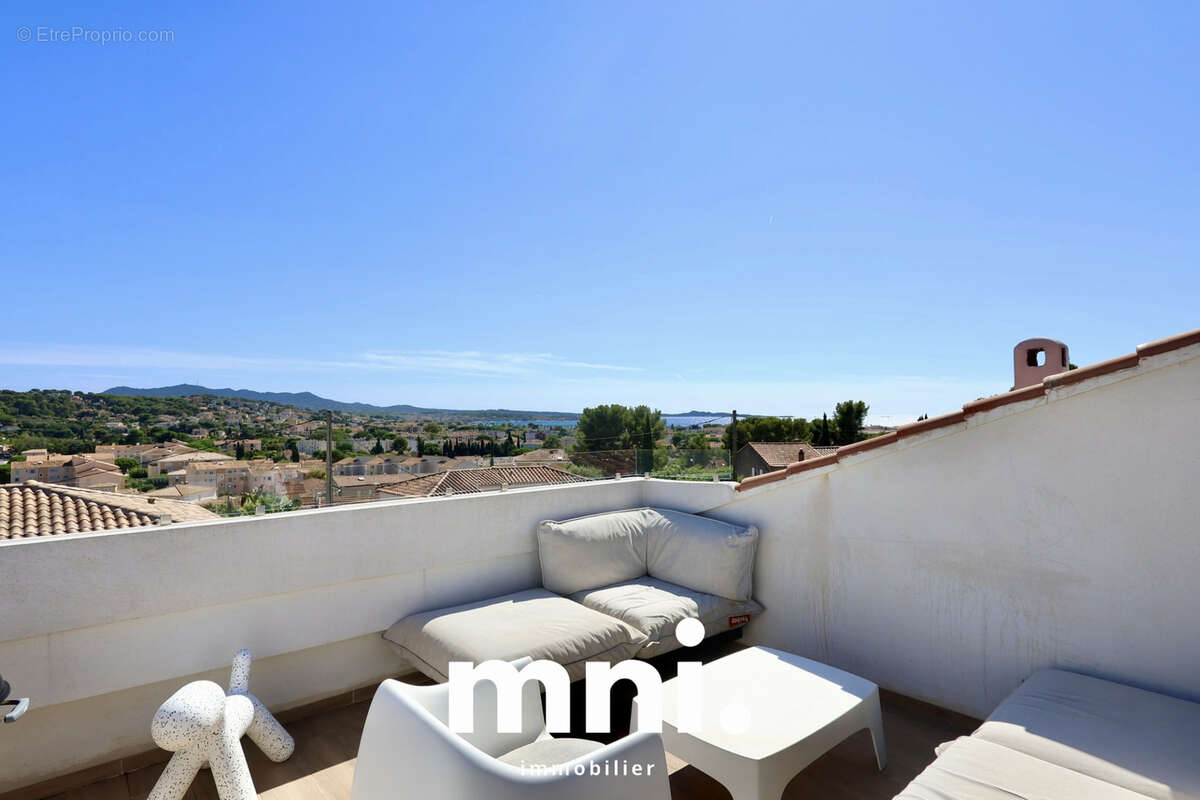 Appartement à SANARY-SUR-MER