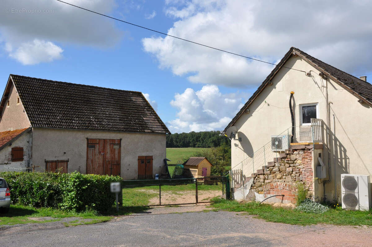 Maison à VARENNES-SUR-TECHE