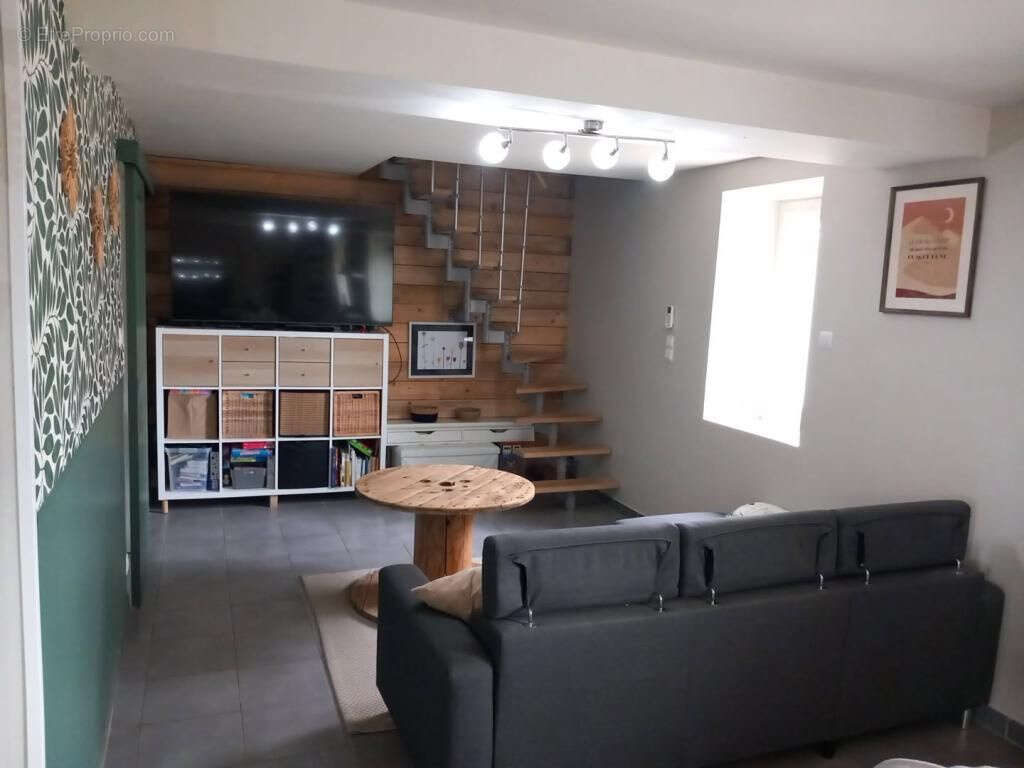 Maison à VARENNES-SUR-TECHE