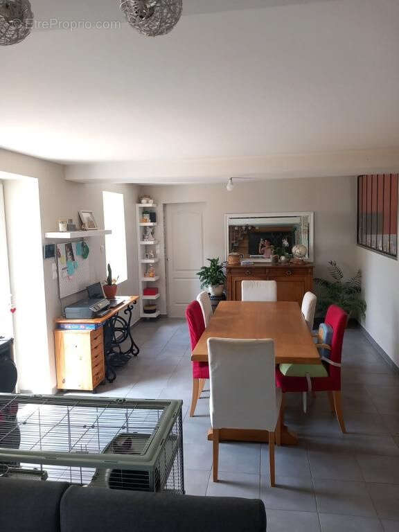 Maison à VARENNES-SUR-TECHE