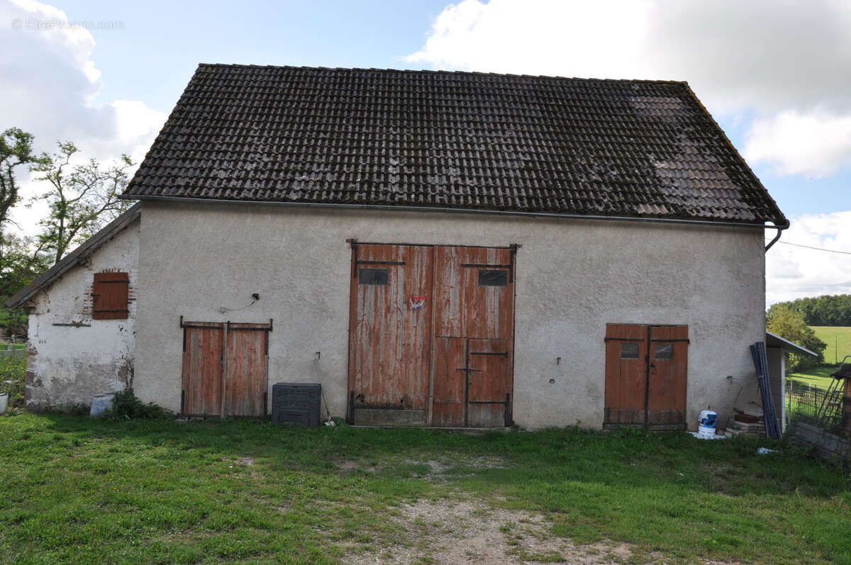Maison à VARENNES-SUR-TECHE