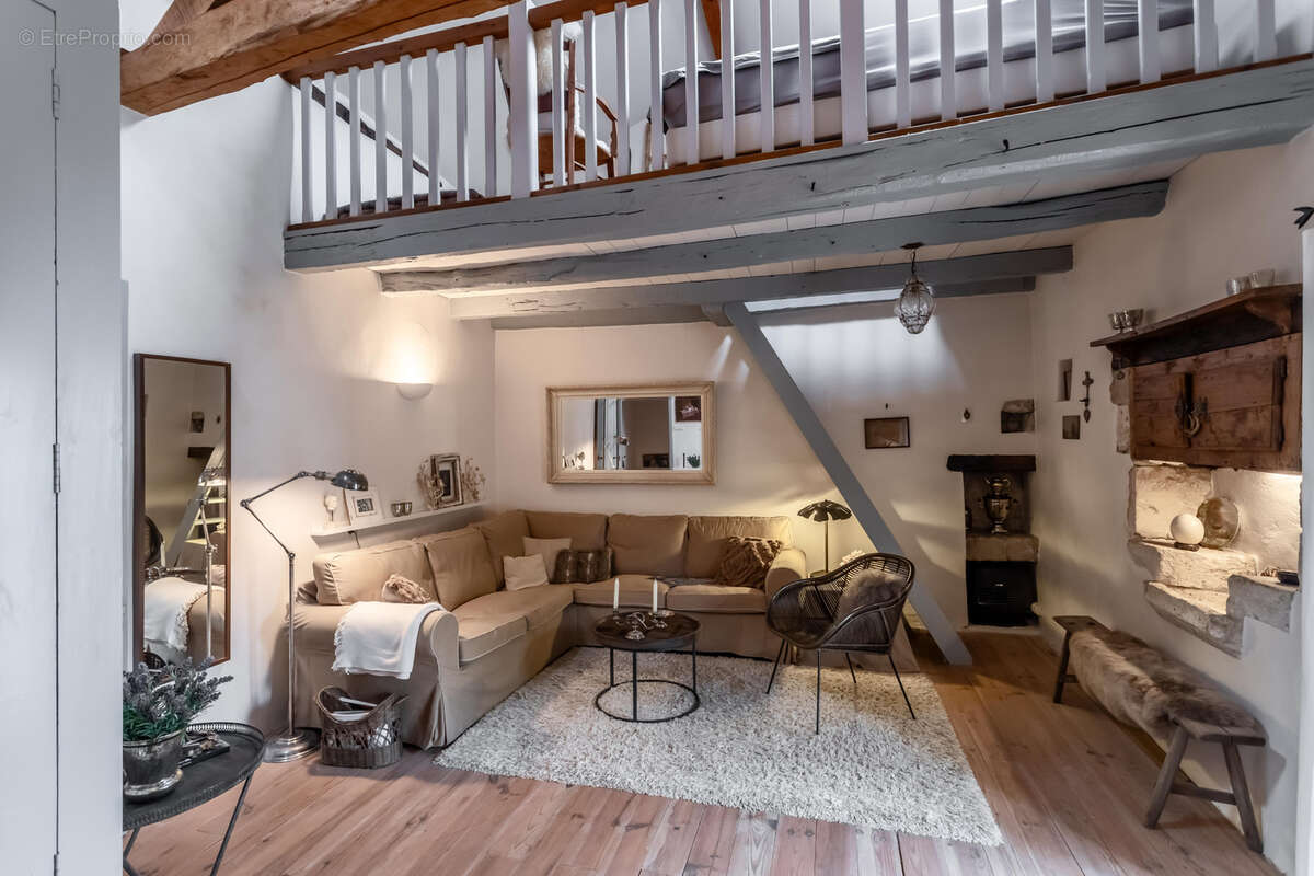 Maison à BOURG-DE-VISA