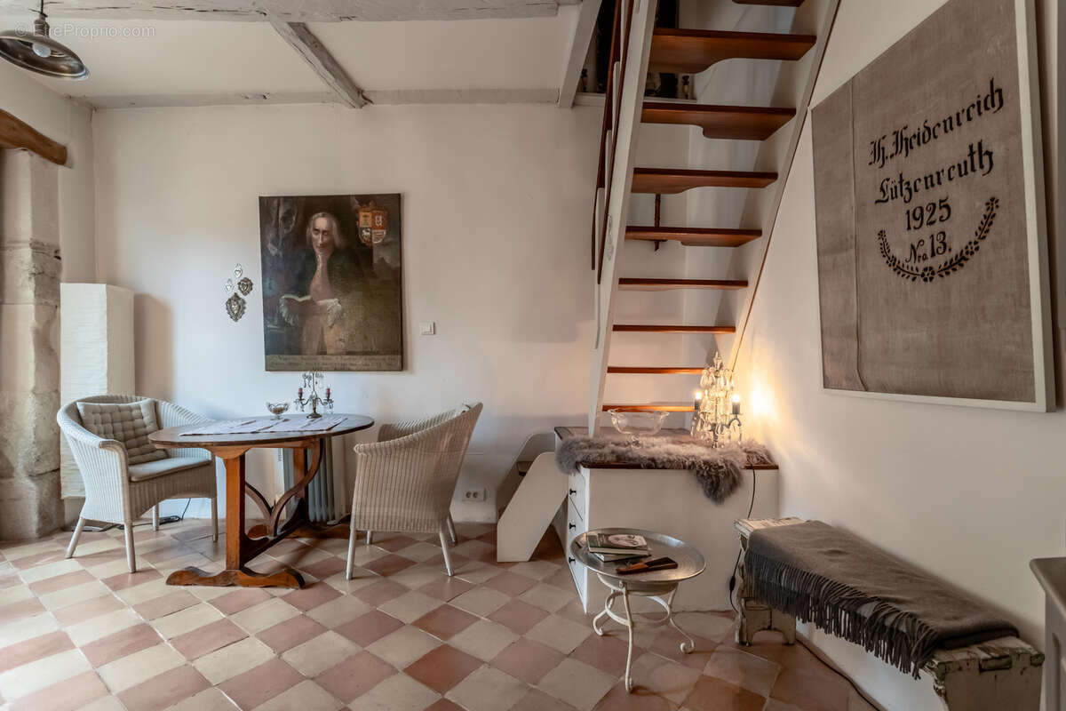 Maison à BOURG-DE-VISA