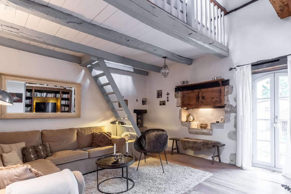 Maison à BOURG-DE-VISA