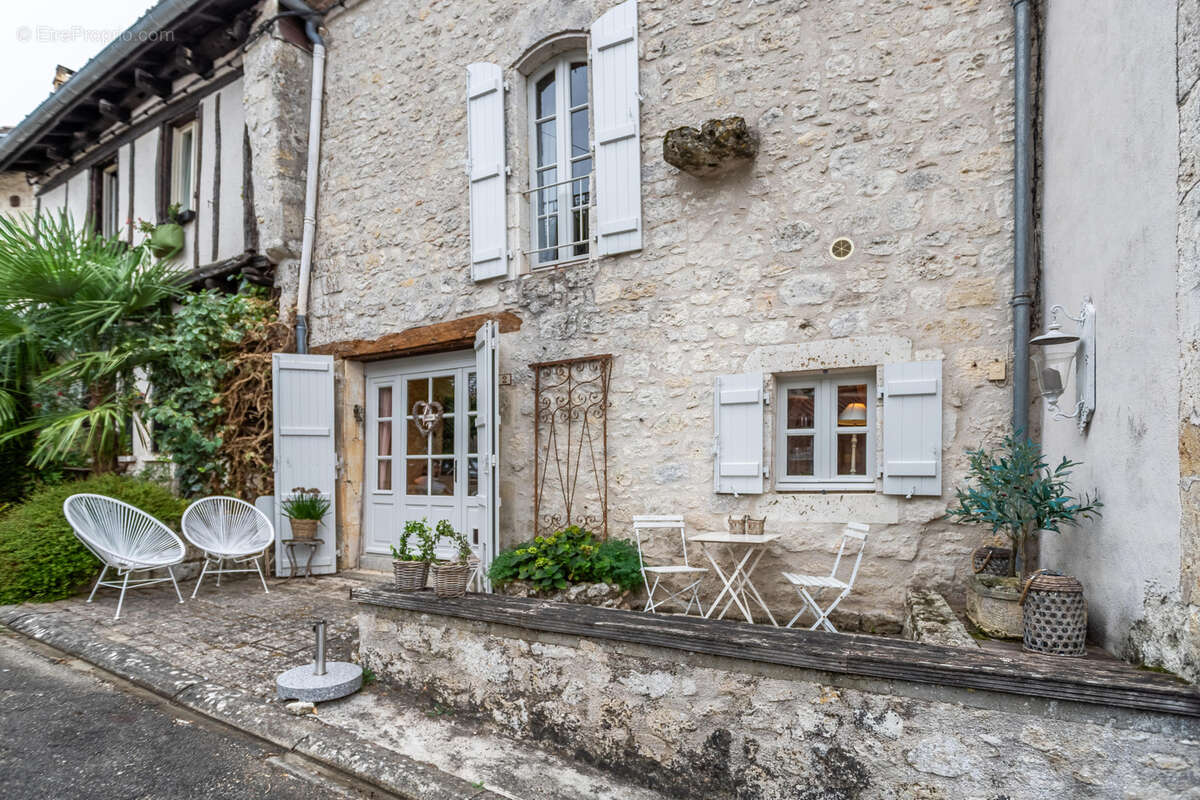 Maison à BOURG-DE-VISA