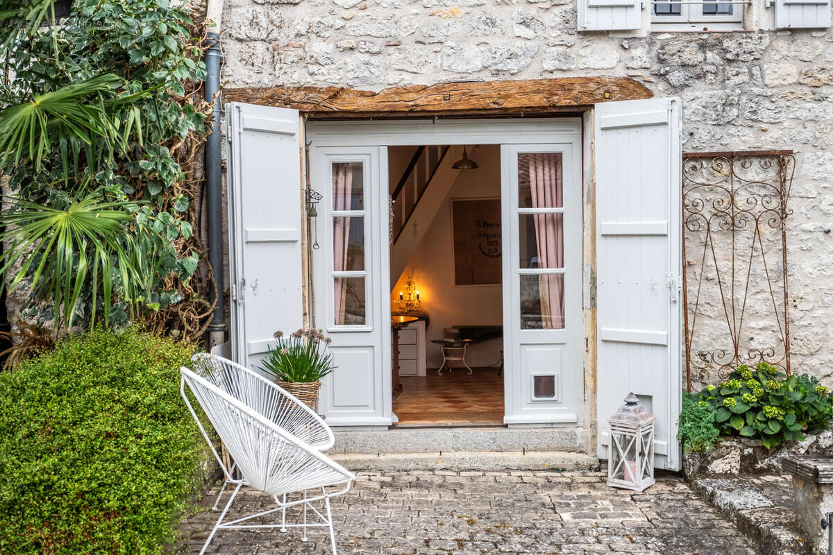 Maison à BOURG-DE-VISA